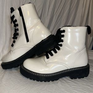 Cushionaire Callaway Combat Boots